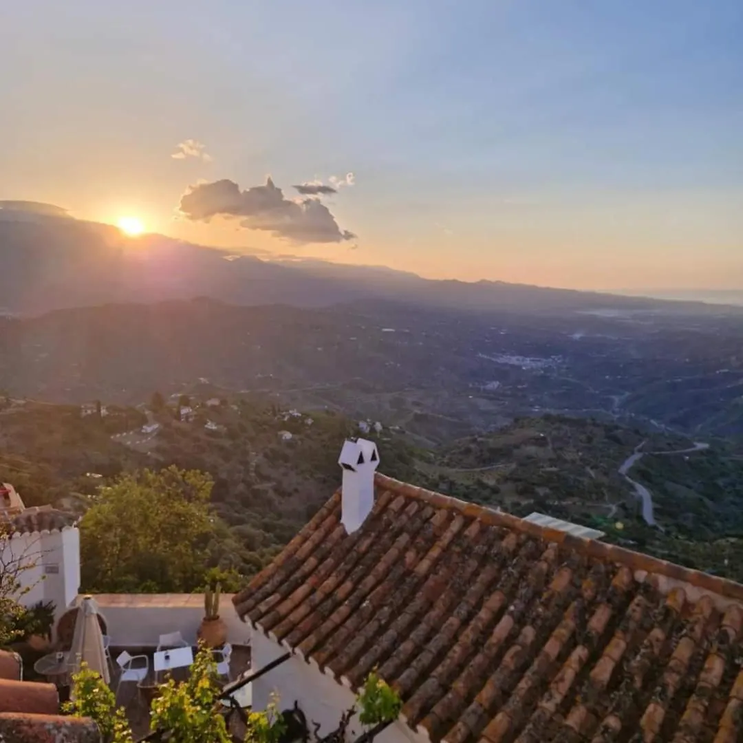 Hotel Rural Verde Oliva Comares