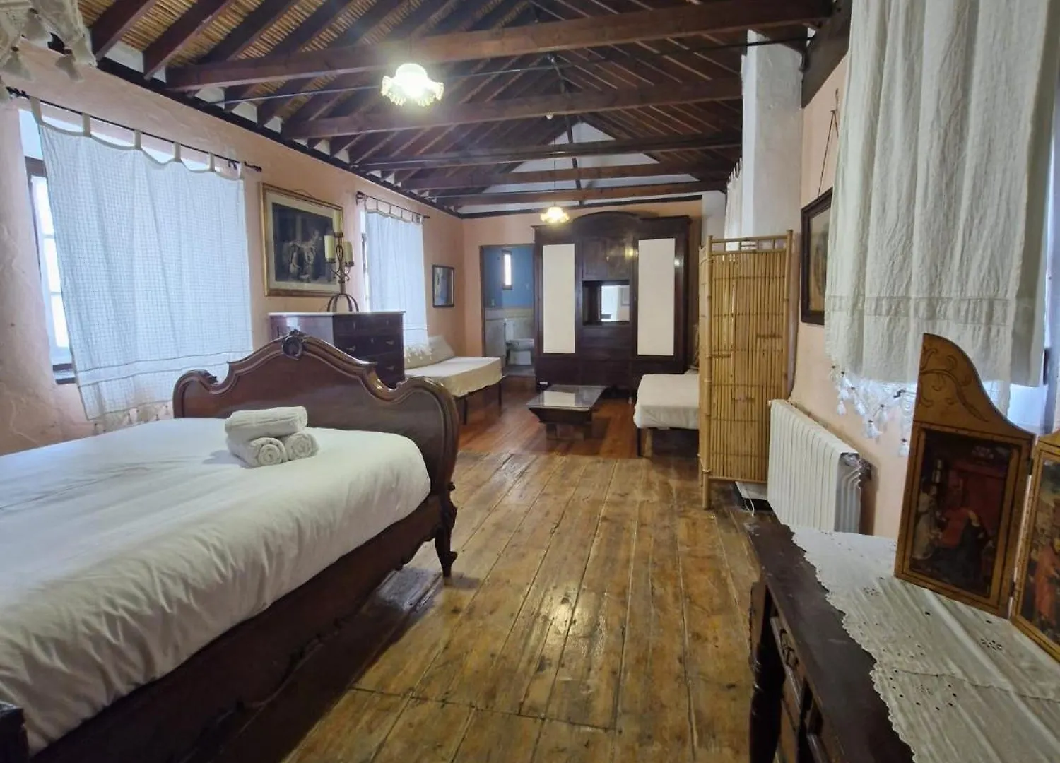 Hotel Rural Verde Oliva Comares